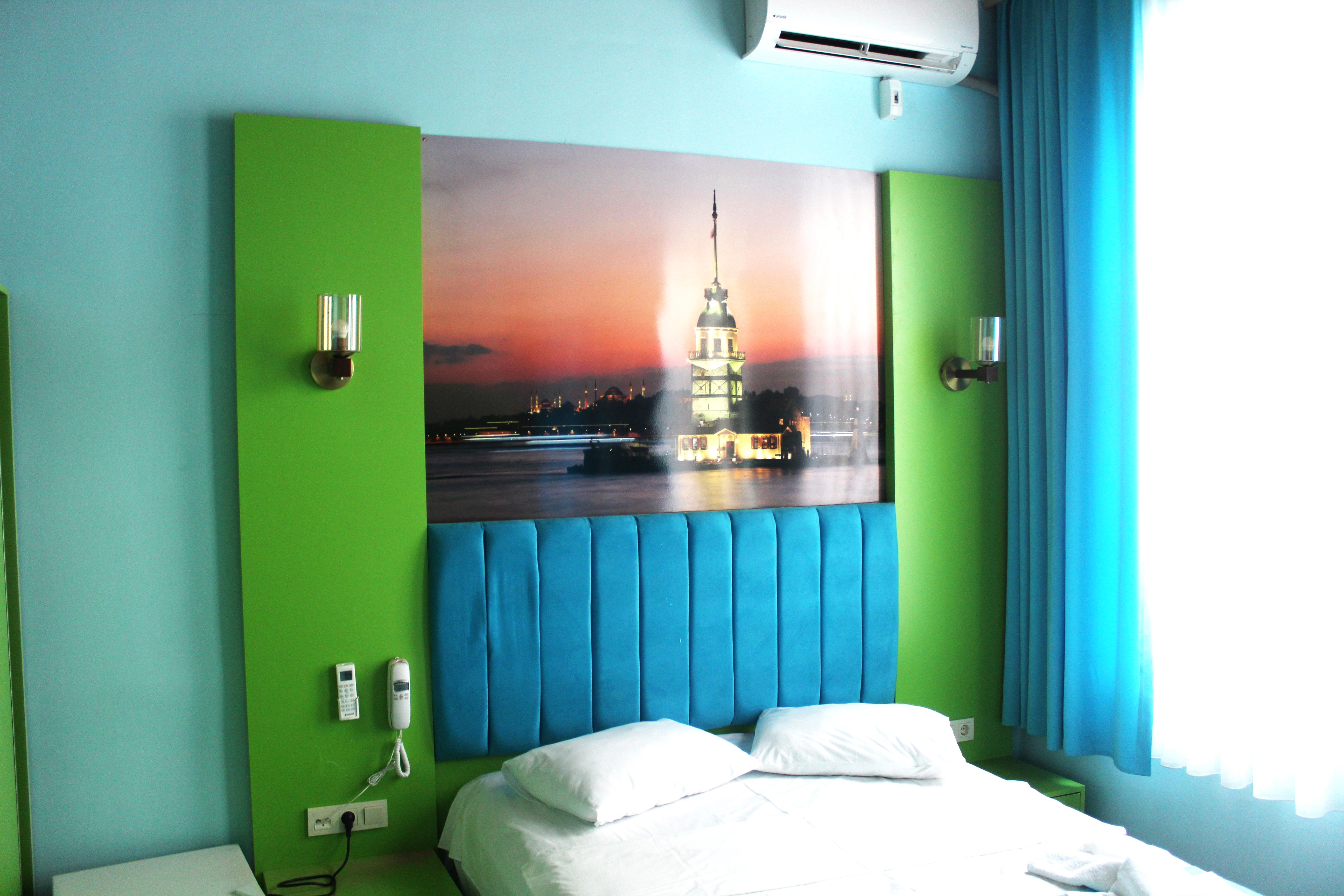 Отель Megaron 3*